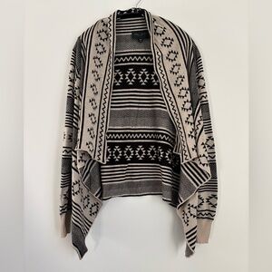 Romeo + Juliet Couture Open Cardigan NWOT